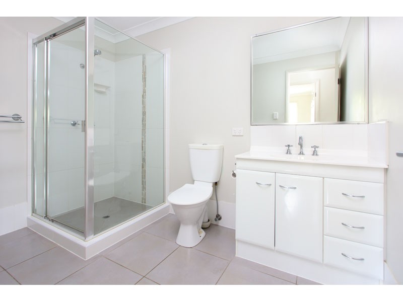 1/2 Whitlock Drive, Rothwell QLD 4022