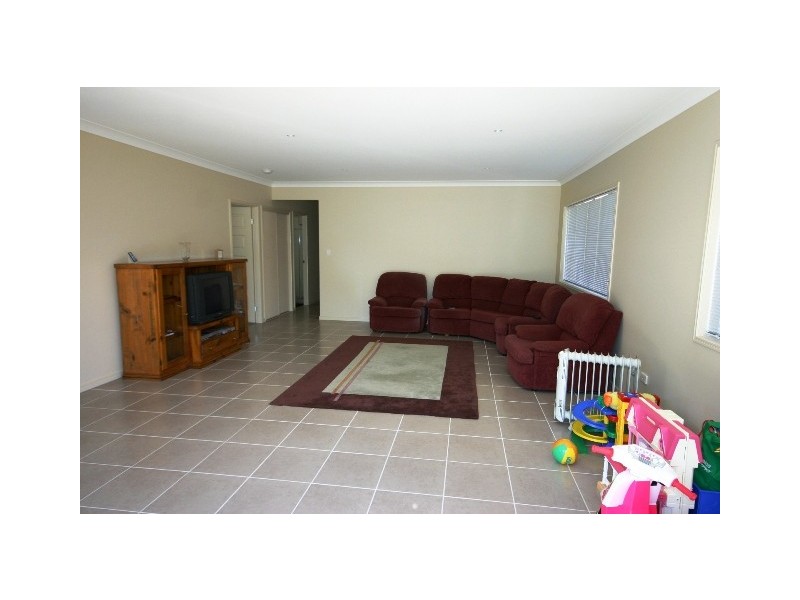 48 Yacht Street, Clontarf QLD 4019