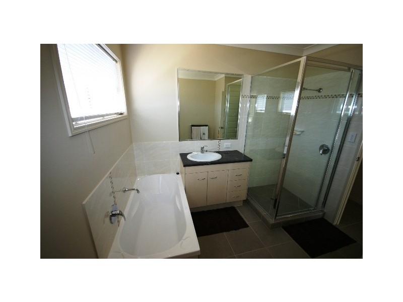 48 Yacht Street, Clontarf QLD 4019