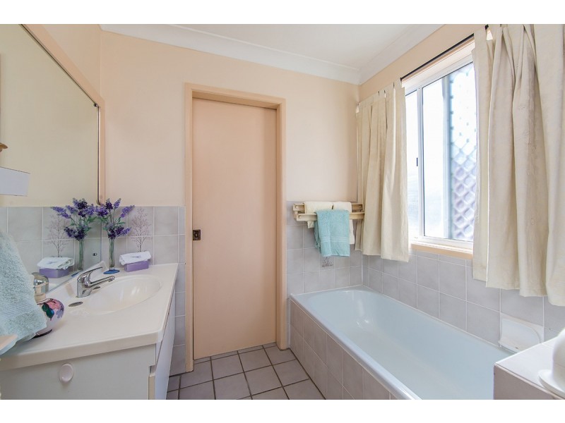 3 Renoir Court, Rothwell QLD 4022