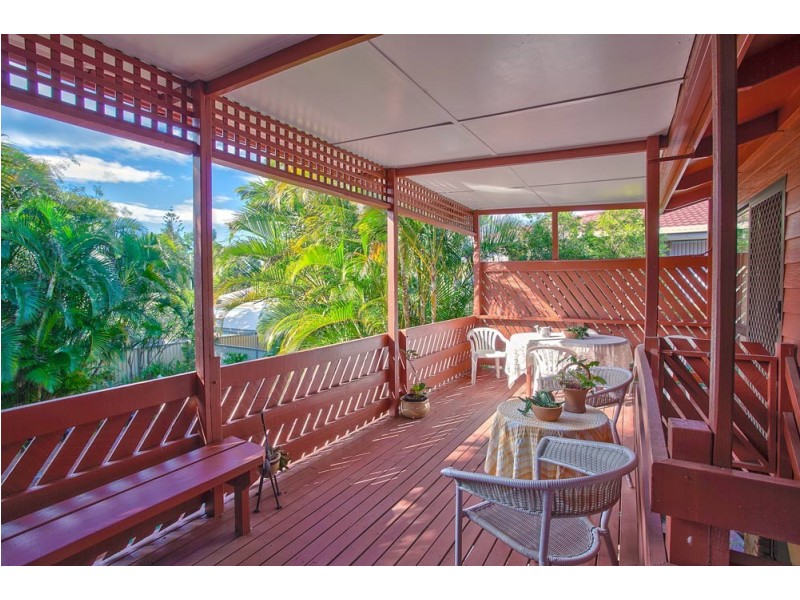 56 Sunnyside Road, Newport QLD 4020