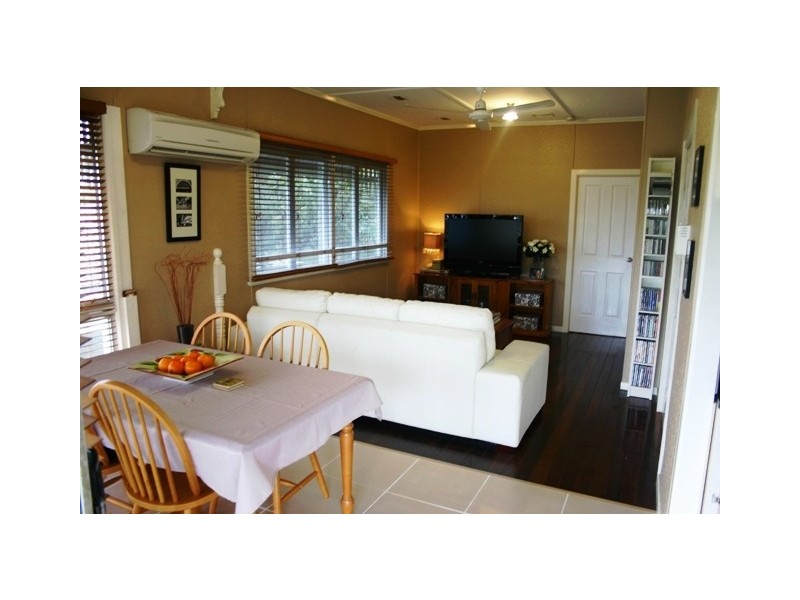 246 MacDonnell Road, Clontarf QLD 4019