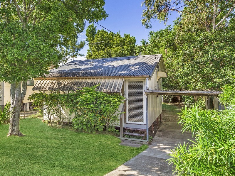 458 Oxley Avenue, Redcliffe QLD 4020