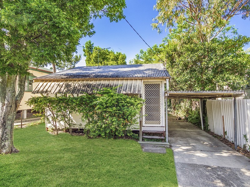 458 Oxley Avenue, Redcliffe QLD 4020