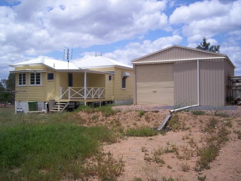 9 G S Wilson Drive, Nanango QLD 4615