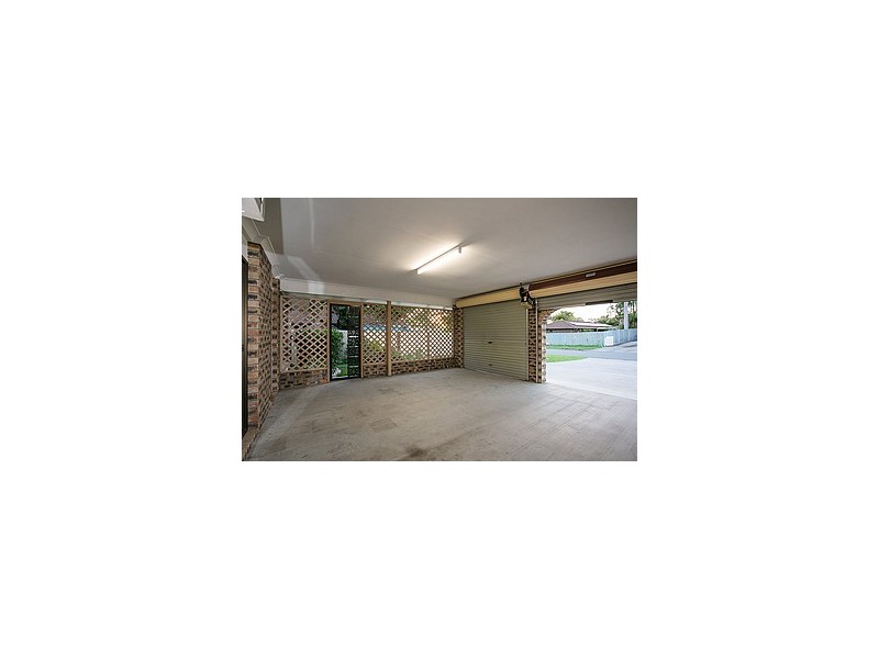 4 Oxford Street, Rothwell QLD 4022