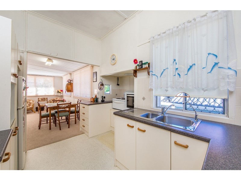 13 Roland Street, Clontarf QLD 4019