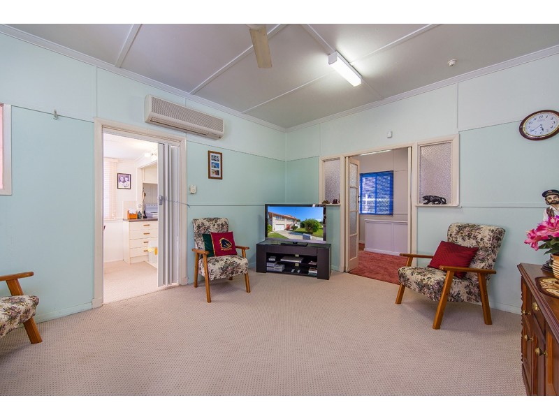 13 Roland Street, Clontarf QLD 4019