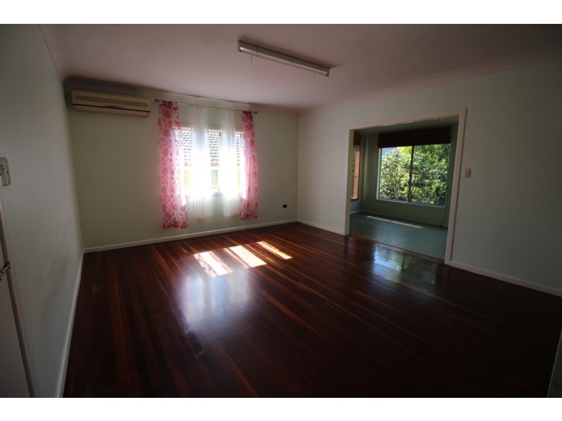 14 Frost Street, Clontarf QLD 4019