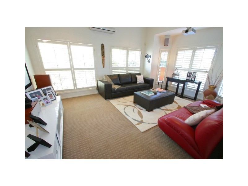 22 Enterprise Court, Newport QLD 4020