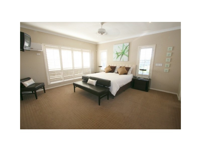 22 Enterprise Court, Newport QLD 4020