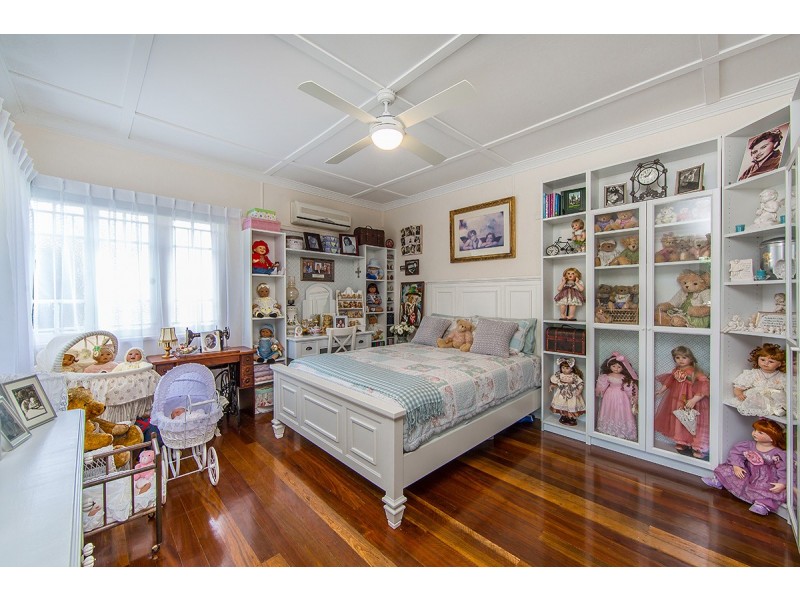 177 Oxley Avenue, Woody Point QLD 4019