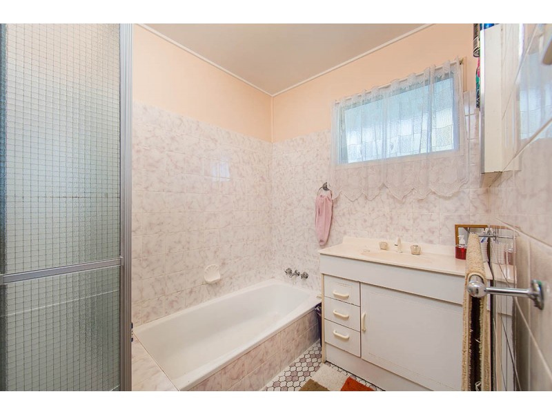 10 Wave Street, Kippa-ring QLD 4021