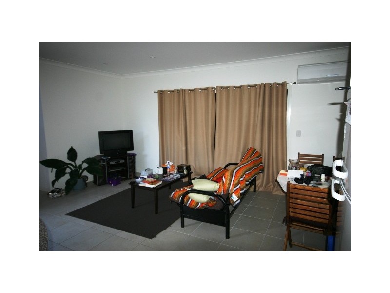 2/34 Georgina Street, Woody Point QLD 4019