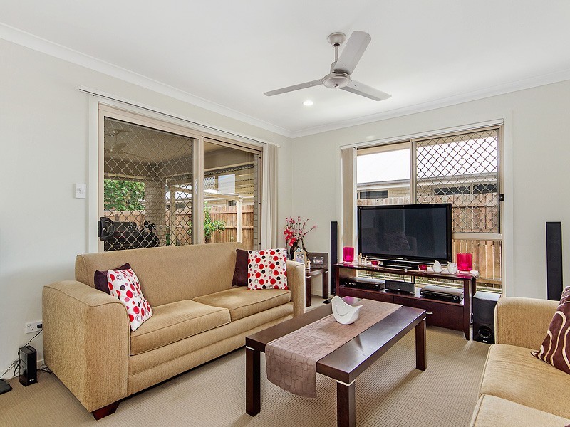 6 Caitlin Court, Rothwell QLD 4022