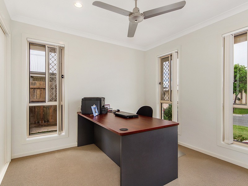 6 Caitlin Court, Rothwell QLD 4022