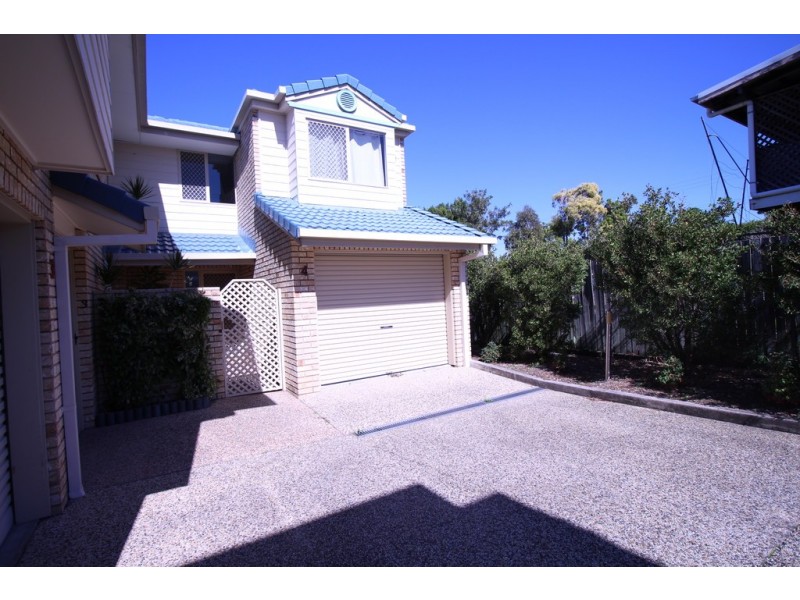 4/15 McNaughton Street, Redcliffe QLD 4020