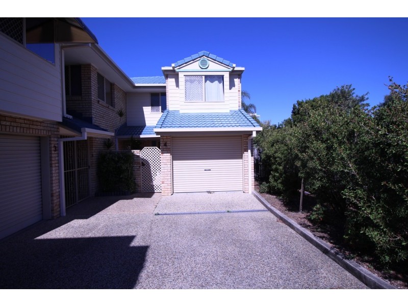 4/15 McNaughton Street, Redcliffe QLD 4020