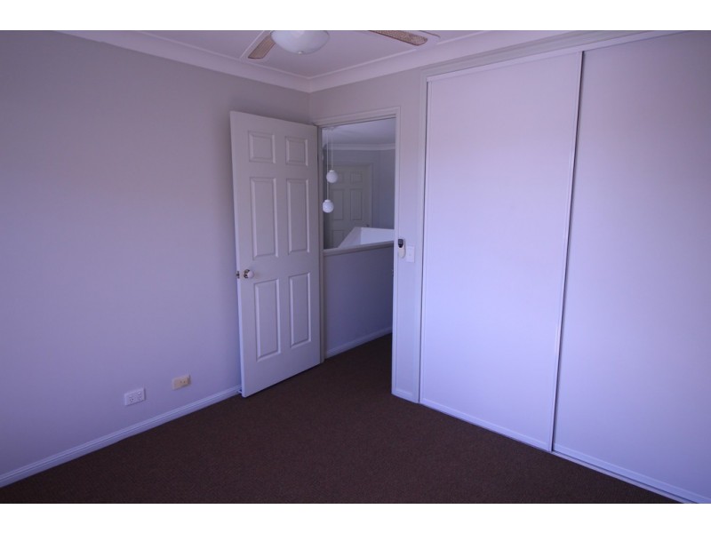 4/15 McNaughton Street, Redcliffe QLD 4020