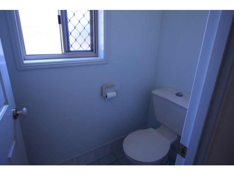 4/15 McNaughton Street, Redcliffe QLD 4020