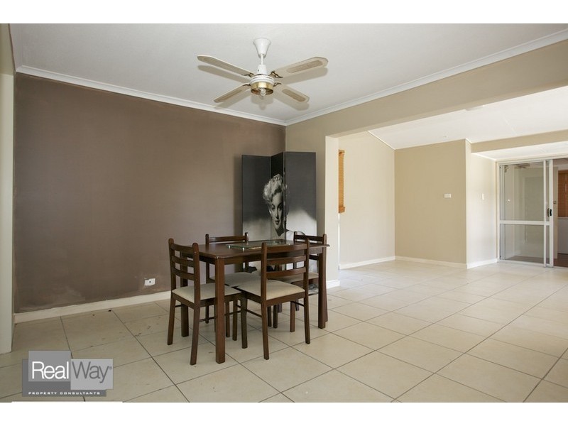 121 Klingner Road, Redcliffe QLD 4020