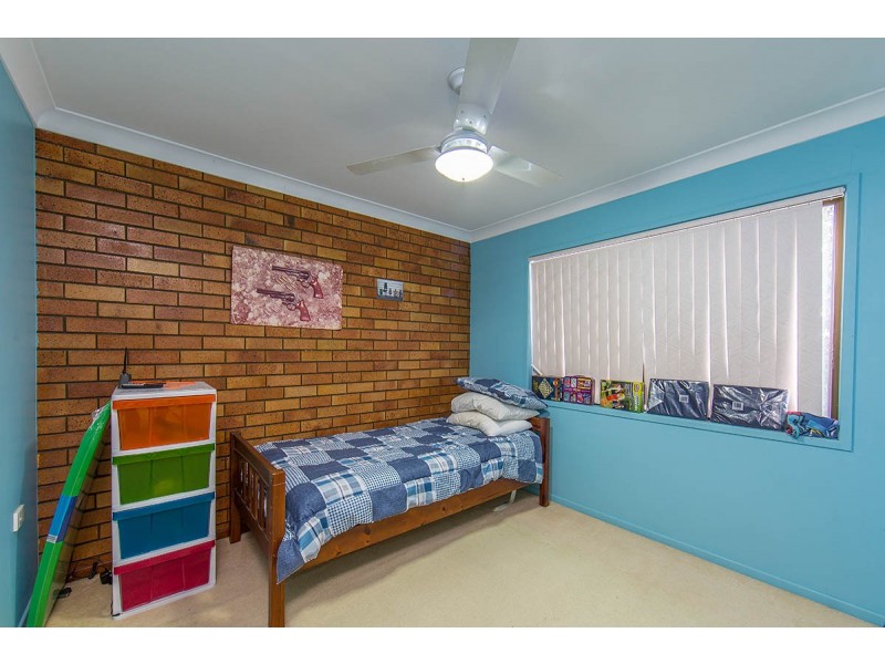 2/25 Annie Street, Woody Point QLD 4019