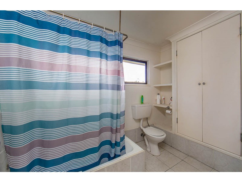 2/25 Annie Street, Woody Point QLD 4019