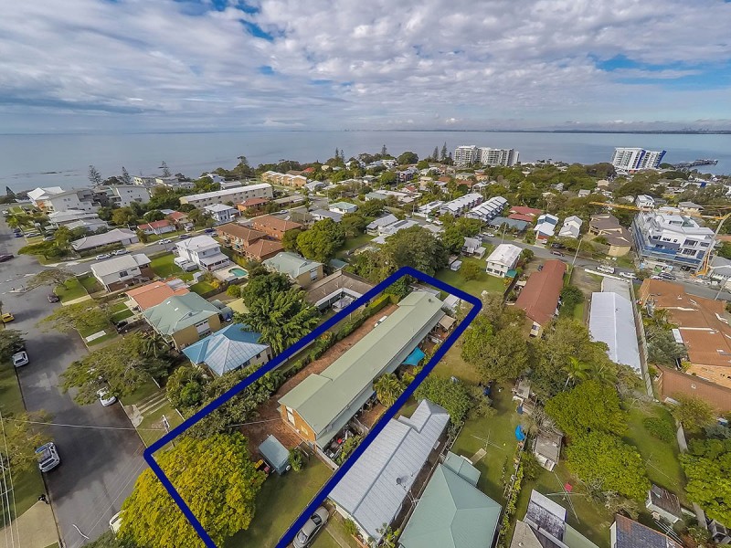 2/25 Annie Street, Woody Point QLD 4019