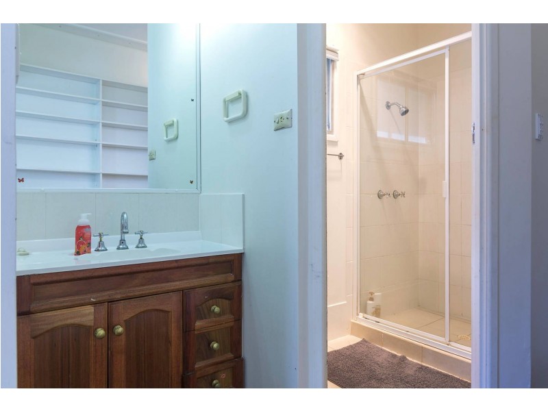 25 Queen Street, Scarborough QLD 4020