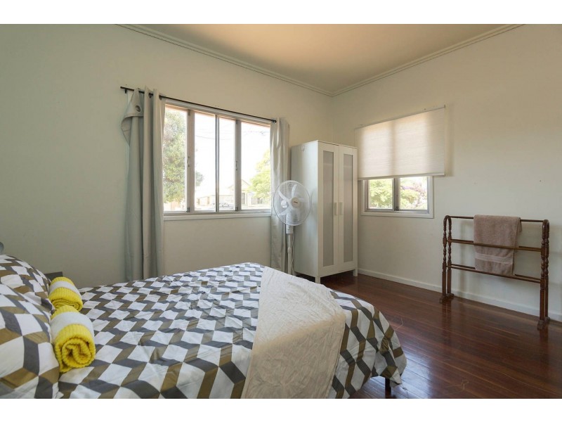 25 Queen Street, Scarborough QLD 4020