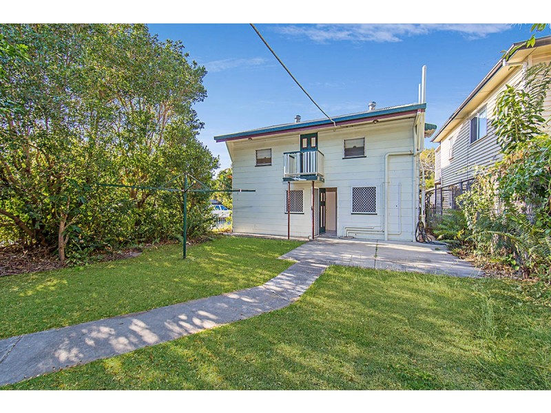 25 Louis Street, Redcliffe QLD 4020