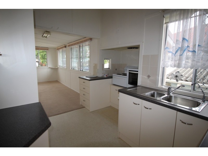 13 Roland Street, Clontarf QLD 4019