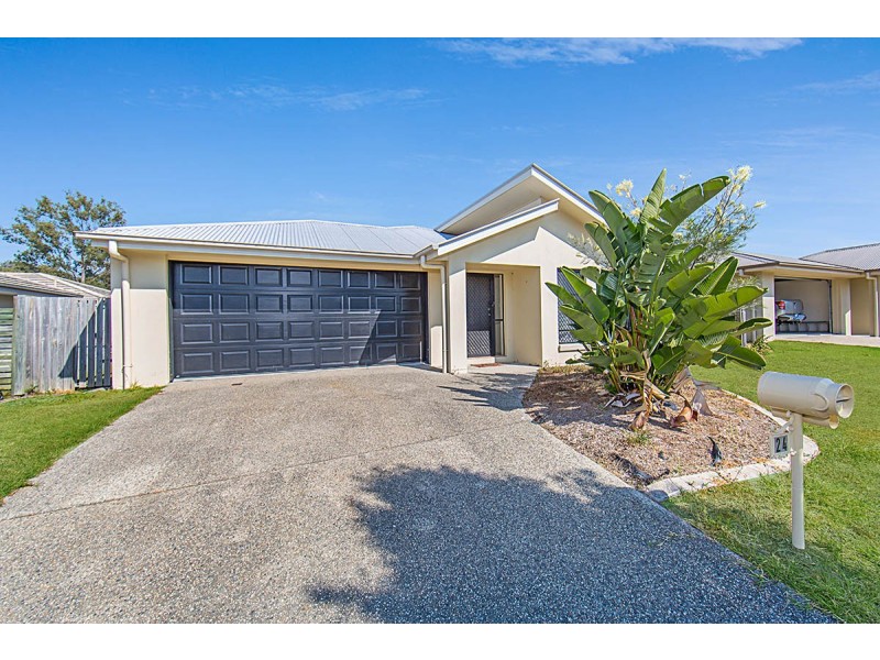 24 Stoneleigh Way, Holmview QLD 4207