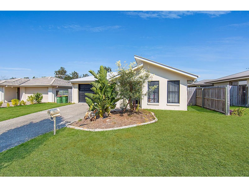 24 Stoneleigh Way, Holmview QLD 4207