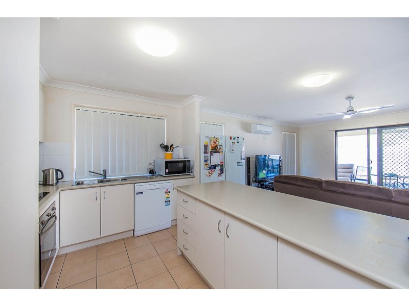 24 Stoneleigh Way, Holmview QLD 4207