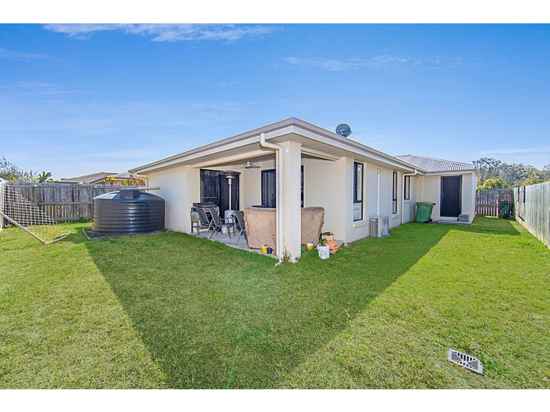 24 Stoneleigh Way, Holmview QLD 4207