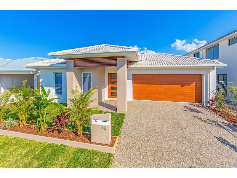 25 Crusade Street, Newport QLD 4020