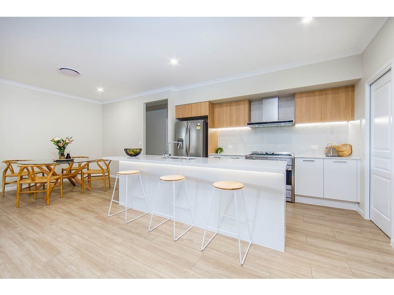 25 Crusade Street, Newport QLD 4020