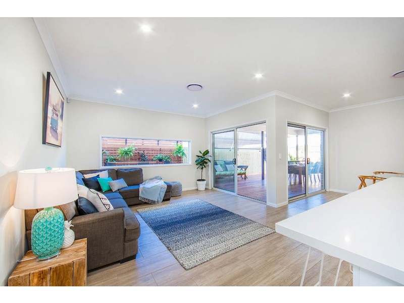 25 Crusade Street, Newport QLD 4020