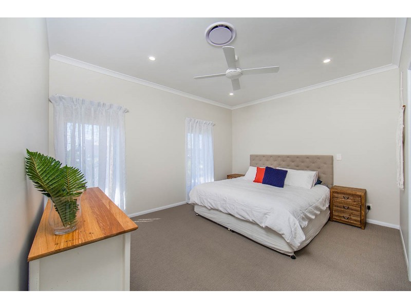 25 Crusade Street, Newport QLD 4020