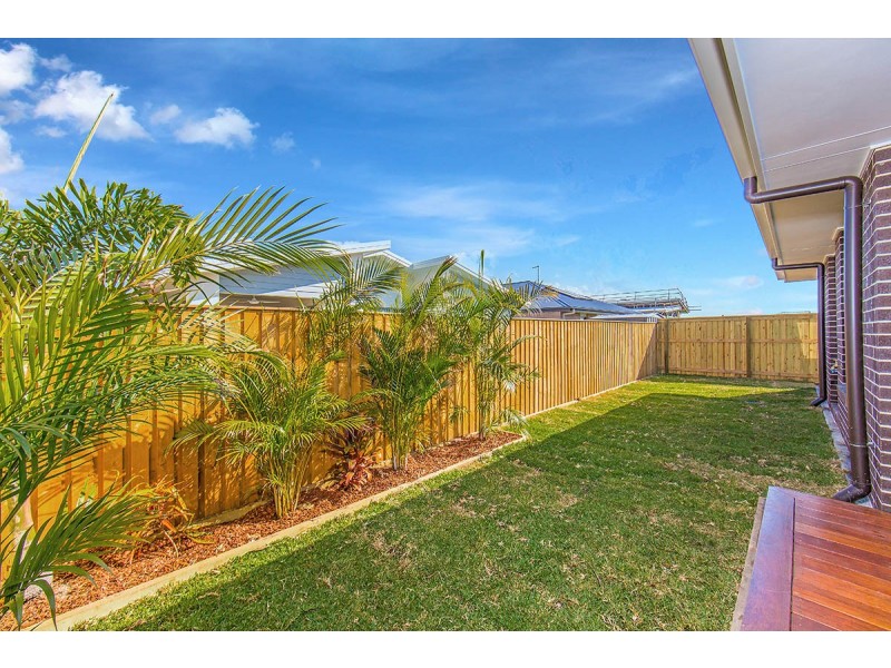 25 Crusade Street, Newport QLD 4020