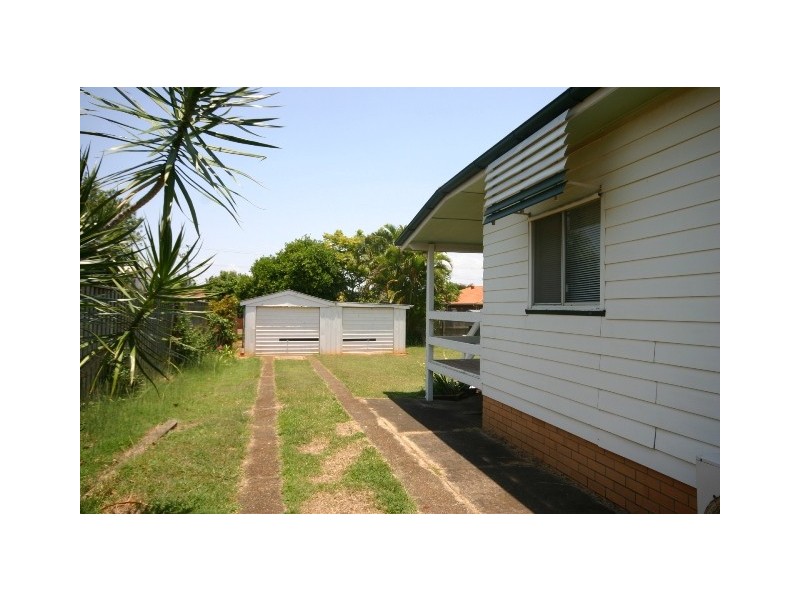 69 Collins Street, Woody Point QLD 4019
