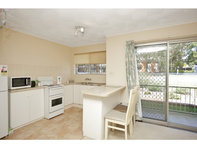 2/486 Oxley Avenue, Redcliffe QLD 4020