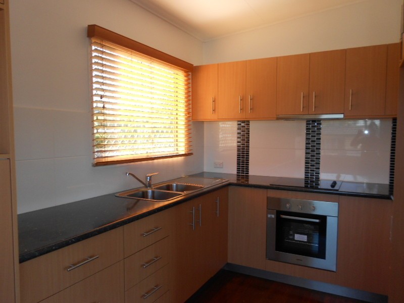 6 Weaber Street, Clontarf QLD 4019