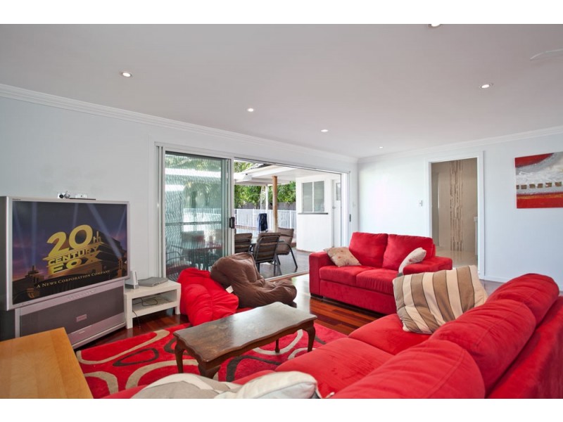 37 Cox Street, Margate QLD 4019