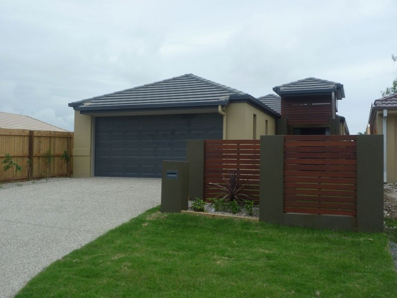4 Waterlilly Court, Rothwell QLD 4022
