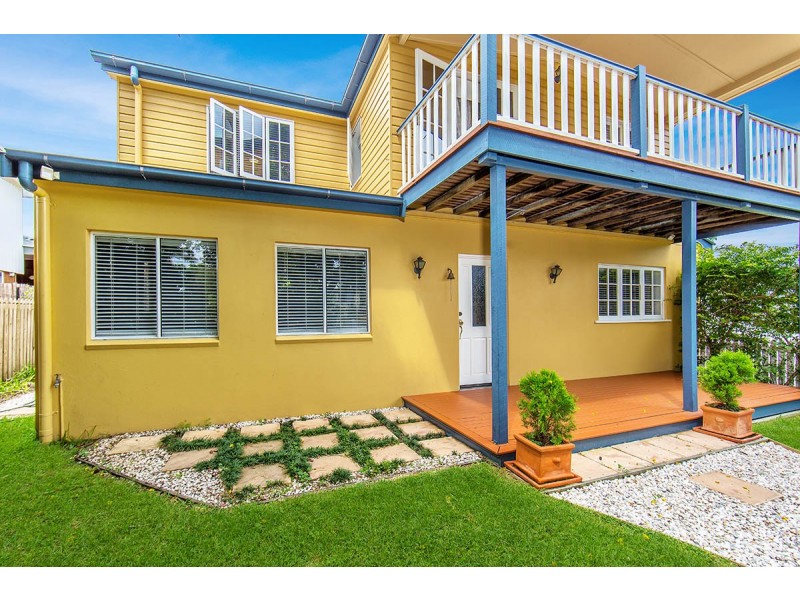 11 Watson Street, Clontarf QLD 4019