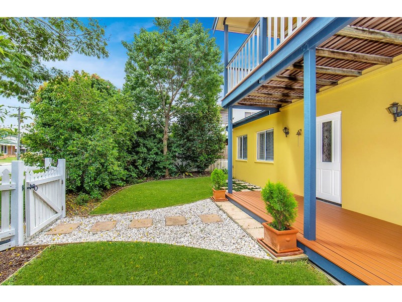 11 Watson Street, Clontarf QLD 4019