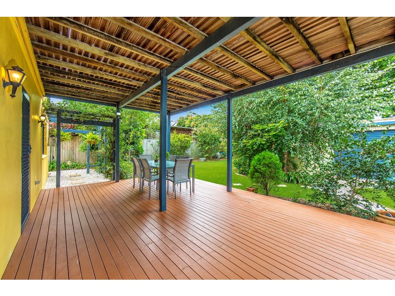 11 Watson Street, Clontarf QLD 4019