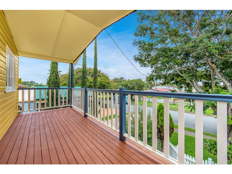 11 Watson Street, Clontarf QLD 4019